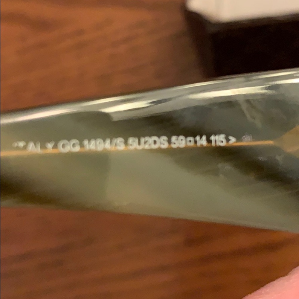 Gucci Unisex Rectangular Tortoise Sunglasses - image 4